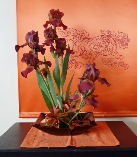 Arreglo floral con irises